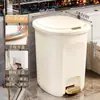 Lixeira com Tampa, à Prova de Odores, com Pedal de Pé, para Sala de Estar, Design Simples, Grande Capacidade, Cesto de Papel, Operada com o Pé para Banheiro