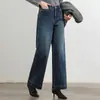Novos Jeans de Sarja Bege Flocked de Inverno para Mulheres com Cintura Elástica, Caimento Solto, Calças Wide-Leg Emagrecedoras, Versátil