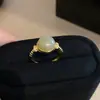 Anel Aberto Redondo de Pedra Âmbar Moonlight Medieval, Estilo Nicho de Luxo, Anel para Dedo Indicador, Joia Elegante Estilo Palácio