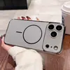 Funda para Teléfono Móvil Galvanizada Mate Adecuada para Iphone17 con Ventana Grande y Círculo Delgado Succión Magnética Apple 16 Cubierta Protectora Integral Anti-Caídas