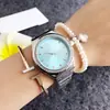 Elegante Reloj Plateado para Mujer con Diseño de Correa de Acero Rellena de Diamantes, Elegante y Moderno Reloj Blanco Moonlight para Mujer