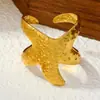 Anillo de estrella de mar de acero inoxidable europeo y americano, no se decolora, anillo abierto de estrella de cinco puntas, lujo ligero con un toque de alta gama, anillo abierto de estrella y luna