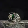 Anillo Cuadrado Retro Europeo y Americano con Patrón Tallado para Hombre, Incrustado con Diamantes Cuadrados, Joyería de Anillo Punk Hip-hop Personalizada de Moda