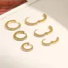 Pendientes de Aro Lisos Chisheng con Incrustaciones de Diamantes Dorados Acero Inoxidable Diseño Retro Simple en Forma de C Europeo y Americano Pendientes de Nicho