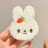 Lindas pegatinas de flequillo de dibujos animados para otoño e invierno, diademas de punto florales versátiles de estilo coreano con cierres de velcro, que exudan un ambiente sofisticado y elegante