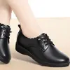 2026 Nuevos Zapatos de Madre de Encaje Bajos Suela Suave para Otoño Zapatos de Una Sola Pieza para Mediana Edad y Mayores Fondo Plano Casual Cómodos Antideslizantes para Mujer