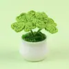 Planta de interior popular de trébol de cuatro hojas artificial, planta verde artificial tejida, artículo decorativo creativo de alto valor, regalo de la suerte, venta al por mayor desde el fabricante