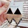 Pendientes Triangulares Geométricos Exagerados para Mujer, Diseño Elegante y con Estilo, Pendientes de Botón de Nicho, Nuevo Modelo 2024