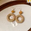 Pendientes Redondos de Ratán con Aguja de Plata Estilo Étnico Retro Pendientes Sencillos Elegantes Estilo Casual Diseño de Pendientes Pendientes de Nicho para Mujeres