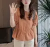 Camisa de Manga Corta con Cuello Redondo para Mujer 2025 Verano Nuevo Diseño Nicho Holgada en la Cintura Única Hermosa Blusa de Ramio