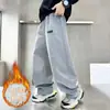 Calça Infantil Primavera e Outono 2026 Novo Estilo Calça Casual para Crianças Maiores Modelagem Solta Calça de Menino Calça de Moletom de Outono Calça Esportiva