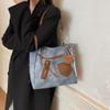 Bolso de mano informal de moda para mujer, estilo coreano, bolso de hombro de gran capacidad, mochila de nicho para invierno 2025, fácil de combinar.