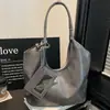 2026 Nova Bolsa Tote Grande Capacidade em Couro Wax Oiled Retro Sensação de Alto Padrão Bolsa de Ombro Único Feminina Bolsa para o Dia a Dia da Mulher