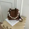 Bolso de mano de cadena de diseño de nicho transfronterizo para mujer, nuevo estilo 2026, bolso cruzado para el día a día, bolso de hombro de gran capacidad