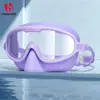 Gafas de natación para adultos de marco grande con protección nasal, anti-niebla de alta definición, protección UV, campo de visión amplio, tapones para los oídos integrados