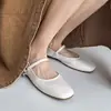 Sapatos Mary Jane Flat Franceses 2026 Outono Nova Moda Tira Única Bico Quadrado Baixo Sapatos de Vovó Mulher