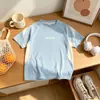 Camisetas de Manga Curta para Meninos Verão 2026 Novo Estilo Frescas e Respiráveis Roupas Esportivas de Secagem Rápida para Crianças Casuais e Versáteis Roupas para Crianças
