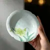 Bandeja de té de porcelana blanca de arcilla de jade Moyi con flor de lirio pintada a mano, juego de té Kung Fu, bandeja de té seca para el hogar, bandeja de cerámica para té y bocadillos, plato redondo