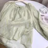 Blusa de chifon estampada com manga morcego estilo casual para mulheres, top elegante de corte solto, camisa floral leve de chifon, camisa com proteção solar