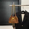Bolsa Transversal Ombro Axila Balde Acolchoada de Camurça Transfronteiriça para Mulheres, Versátil, Grande Capacidade, DIY Destacável