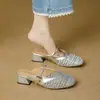 Sandalias y Pantuflas Abiertas Caladas 2026 Nuevo Estilo Francés de Punta Cuadrada Moda Casual de Verano para Mujer Oro y Plata
