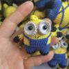 Muñeca de Monstruo de Tres Ojos Colgante de Lana Colgante Tejido a Mano Producto Terminado Muñeca de Ganchillo Hecha a Mano Colgante de Ganchillo Producto Terminado