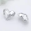 Pendientes versátiles de temperamento de alta gama estilo Hepburn de Instagram pendientes en forma de corazón pendientes de botón de corazón tridimensionales exquisitos a la moda simples