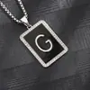 Colar Pingente Quadrado Preto com Gota de Óleo de 26 Letras Transfronteiriço Amazon Mais Vendido Pingente Distintivo de Liga Corrente de Suéter