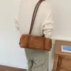 Bolsa de ombro transversal vintage, grande capacidade, casual 2026, de camurça, para usar sob o braço, moderna e fashion para mulheres