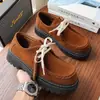 Zapatos de Vestir Transfronterizos Nuevos de Suela Gruesa para Hombre Zapatos de Trabajo Retro Versátiles con Cordones Zapatos Casuales Venta al por Mayor de Fábrica Zapatos para Hombre