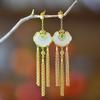 Gongyan Vintage 925 Conjunto de Prata com Hetian Jade Fuyi Contínuo Ruyi Lock Brincos de Borla HTYE0014