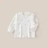 Camisa de otoño A-class de algodón puro sin costuras para niños, top ajustado de algodón para bebé para otoño e invierno, cárdigan de hombro para niños y niñas