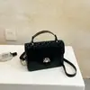 Elegante y versátil bolso pequeño para mujer, nueva colección 2026, perfecto para el trabajo y el uso diario, bolso cruzado ligero y chic