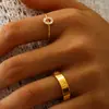 Moda Coreana Ins Estilo de Luxo Conjunto de Anéis em Forma de Coração Cravejados com Diamantes para Mulheres Aço Inoxidável Banhado a Ouro 18K Joias Simples Personalizadas