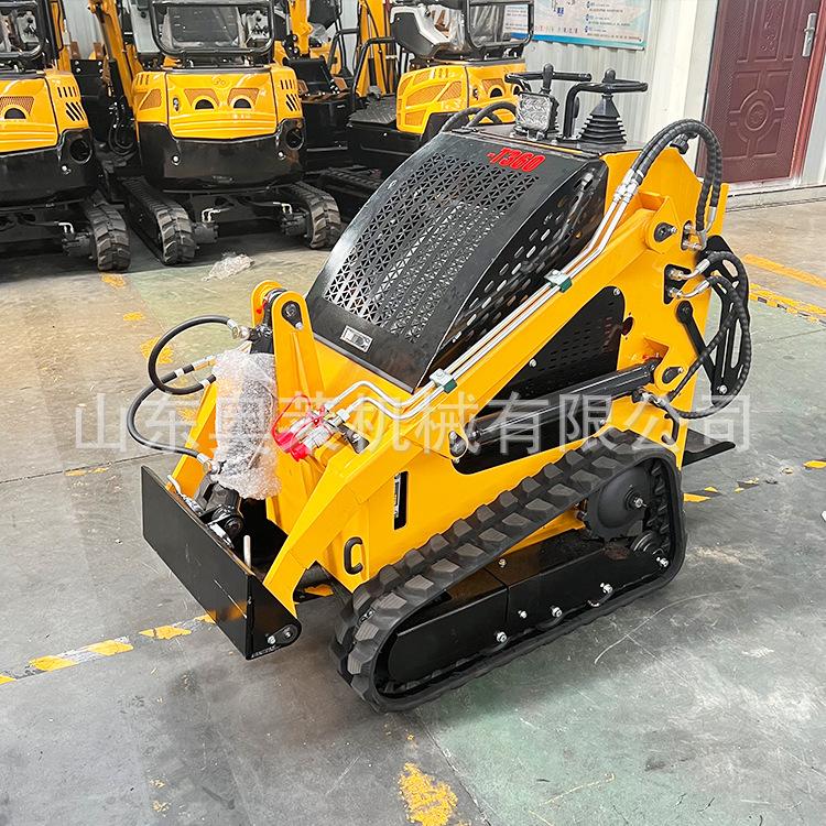 滑移装载机2023.7 (20).jpg