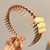 Faixa de Cabelo de Pelúcia Desenho Animado para Mulheres 20256 Nova Outono e Inverno Faixa Fofa para Lavar o Rosto, Presilha de Cabelo Antiderrapante e Segura