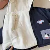 Chaqueta de invierno gruesa para niños, nuevo estilo 2026, abrigo acolchado de algodón para bebés niños, ropa de algodón impermeable ligera, moderna