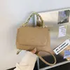Bolso pequeño popular transfronterizo con patrón de rombos y cadena para mujer, nuevo y moderno bolso cruzado versátil de verano 2026, bolso cuadrado pequeño de alta gama