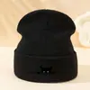 Nuevo Sombrero Cálido para Frío de Otoño e Invierno Dibujo de Gato Negro Impreso Sombrero de Lana para Hombres y Mujeres Informal Pareja Sombrero Tejido