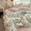 Juego de cuatro piezas de gasa de doble capa Clase A, funda de edredón de algodón puro estilo ins fresco y simple con dibujos animados para estudiante, juego de ropa de cama de tres piezas para dormitorio de estudiante