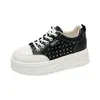 Zapatillas Blancas de Suela Gruesa con Pedrería para Aumentar Altura para Mujer, Nuevas de Primavera y Otoño 2026, Versátiles de Estilo Casual Deportivo para Mujeres Bajitas, Venta al por Mayor