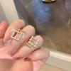 Brincos Geométricos Pequenos de Prata 925 com Agulha, Diamante Brilhante e Pérola, Estilo Coreano Dongdaemun, Versáteis, para Celebridade da Internet, Brincos Pendentes, Brincos da Moda
