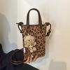 Bolsa Leopard Print Tendência de Nicho deste Ano para Mulheres, Nova Bolsa Transversal Versátil de Outono 2026, Bolsa para Celular Super Popular