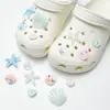 Zapatos Croc 2025 Accesorios Sencillos Ins Corazón Girly Zapatos Croc Hebillas de Zapatos Lindas de Gama Alta Versátiles Flores para Zapatos