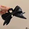 Estilo Novo de Verão Plissado Fashionável High-End Presilha de Laço Grampo de Cabelo Doce Presilha de Tubarão Acessórios de Cabelo na Parte de Trás da Cabeça Promoção Especial
