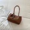 Bolsa Tote Grande Capacidade Retrô Feminina Outono 2026 Novo Estilo Moda Bolsa de Ombro Nicho de Alto Valor Bolsa de Ombro Feminina