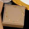 Conjunto de Colar de Aço Titânio para Mulheres Dongguan Transfronteiriço, Conjunto de Colar e Pulseira de Coração de Alta Qualidade, Conjunto de Joias da Moda Leve de Luxo
