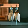 Brincos de Pena Boêmios Europeus e Americanos, Brincos de Franja Estilo Étnico Exagerado Retrô para Feriados, Acessórios de Viagem de Yunnan para Mulheres