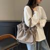 Bolsa Tote de Grande Capacidade para Mulheres 2026 Nova Tendência Casual Leve Bolsa para o Dia a Dia Ombro Único Dobrada com Cordão Bolsa para Laptop