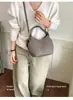 Bolso de cubo con cadena y estampado de lichi para mujer, nuevo estilo 2026, versátil, de nicho, bolso cruzado chic, bolso de hombro retro para el día a día
